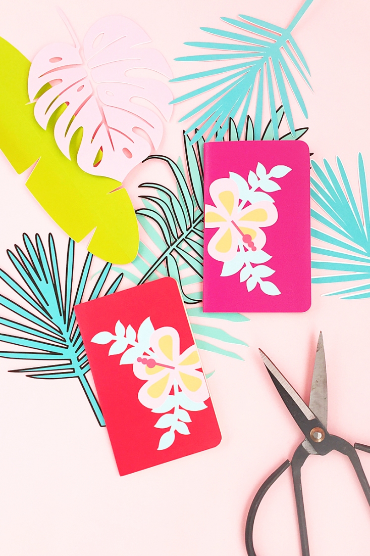 DIY Tropical Paper Leaf Props - Maritza Lisa: Create your own props with pretty tropical leaves. Click through for the details!