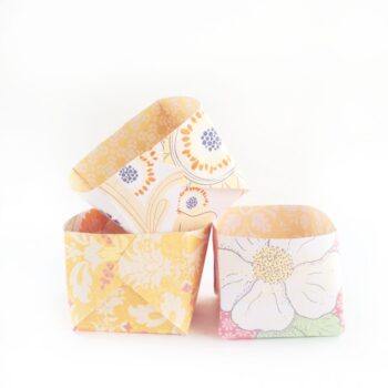 Double-sided DIY Treat Box - cut file available for download #MaritzaLisa #Silhouette #cutfile