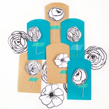 DIY Black and White Paper Flowers #MaritzaLisa