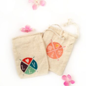Create your own Valentine's gift bags with temporary tattoos - Maritza Lisa