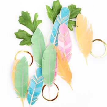 DIY Gifts - Use these free printables to add the perfect finishing touch to your pretty packages