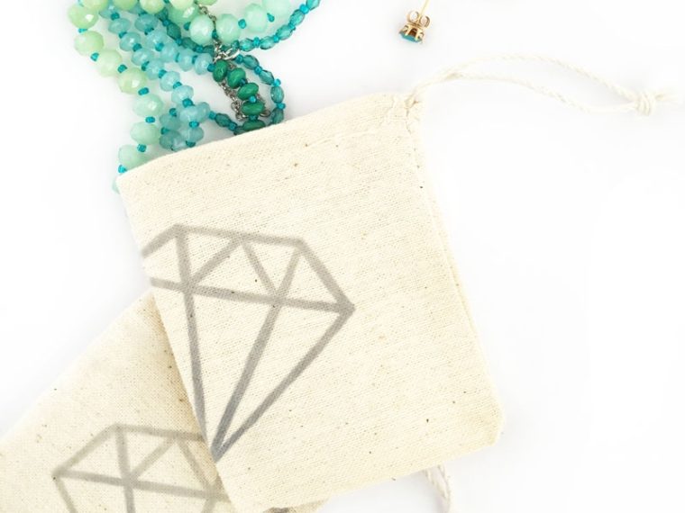 DIY Jewelry Travel Pouches - Maritza Lisa