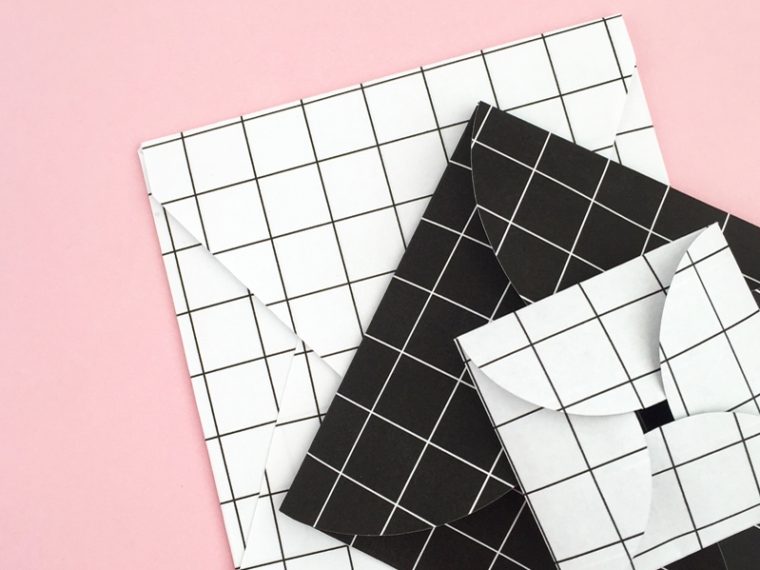 DIY Grid Scalloped Envelopes - Maritza Lisa