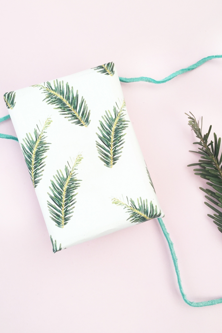 Create your own Christmas wrapping paper with your own photos. Click through to learn more!