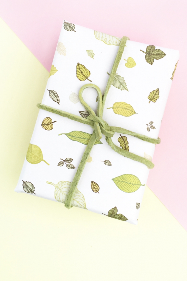 DIY Gift Wrap with Leaf Pattern - Maritza Lisa: Make your own wrapping paper or packaging with this tutorial. Click through for details!