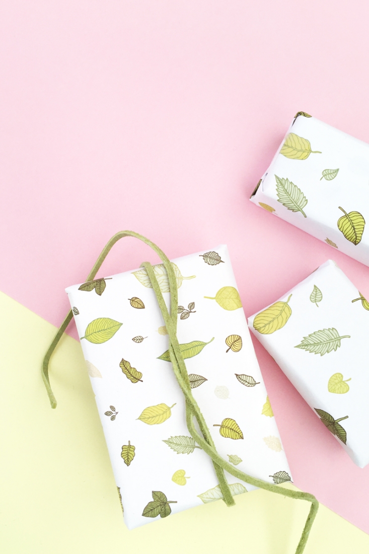 DIY Gift Wrap with Leaf Pattern - Maritza Lisa: Make your own wrapping paper or packaging with this tutorial. Click through for details!