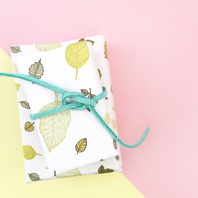 DIY Gift Wrap Tutorial & Ideas: How to Make Wrapping Paper from a