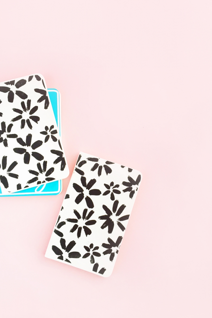 DIY Floral Patterned Notebooks on Maritza Lisa - Update your notebooks with this black and white floral pattern and printable tattoo paper. Click through for the tutorial!