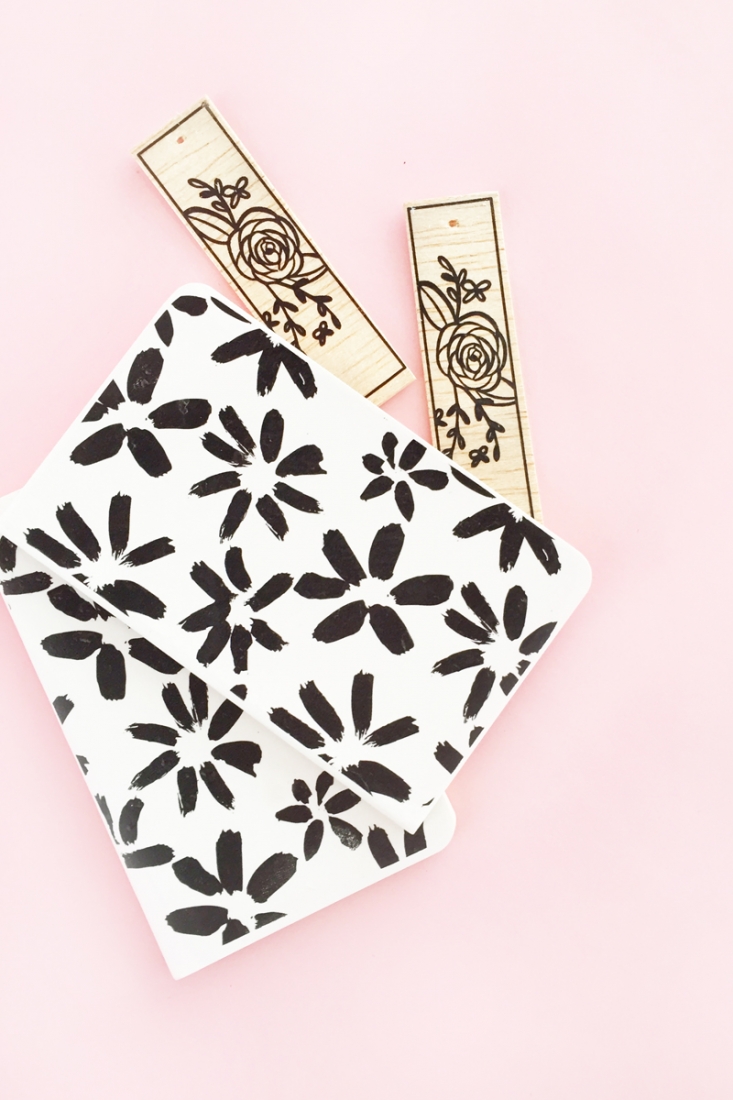 DIY Floral Patterned Notebooks on Maritza Lisa - Update your notebooks with this black and white floral pattern and printable tattoo paper. Click through for the tutorial!