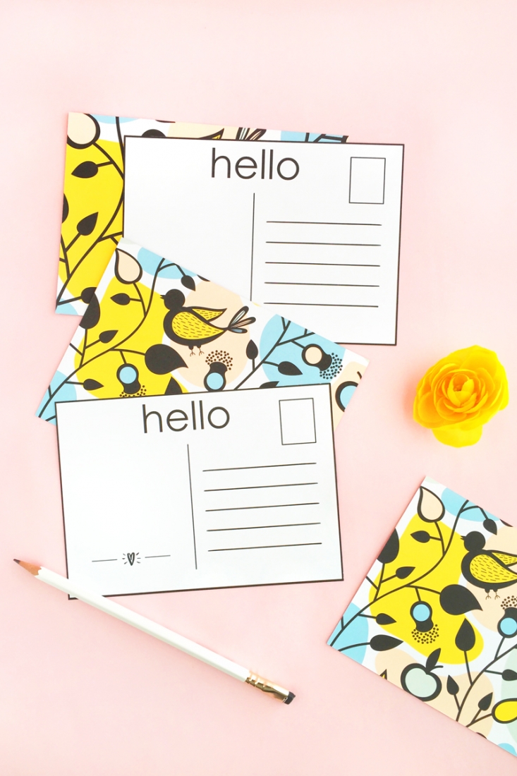 DIY Patterned Postcards - Design your own postcards with pretty patterns and then send them to loved ones. Click through for the tutorial on Maritza Lisa!