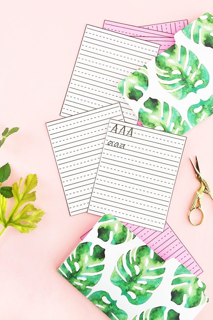 DIY Mini Lettering Practice Sheets - If you're on the go and need to practice your lettering or calligraphy , these little sheets are perfect for you! Perfect for kids and adults! Click through to make or use these free downloads!