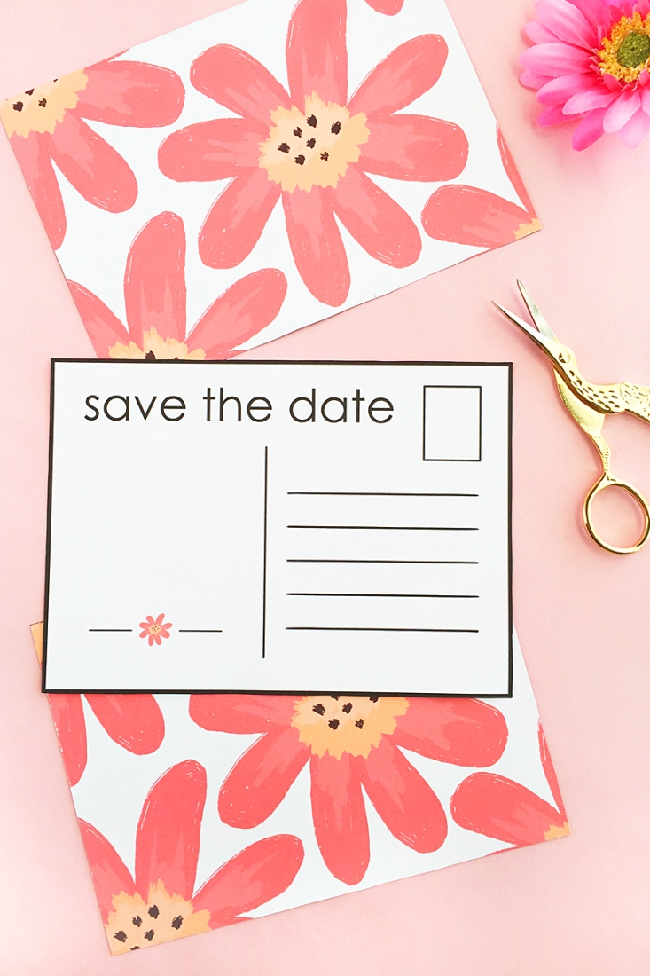 DIY Floral Save The Date Postcards - Planning a wedding? Make your own Save The Date notices with this tutorial on Maritza Lisa. Click through to make your own! 