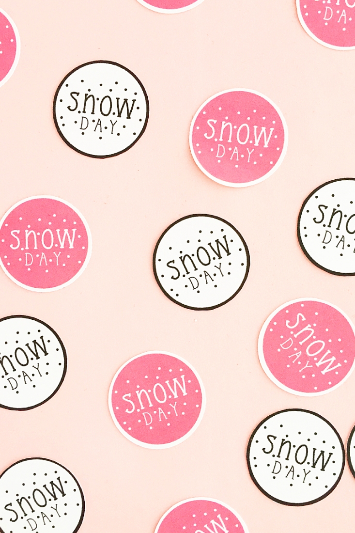 DIY Snow Day Planner Stickers - Maritza Lisa: Perfect for marking those stay-in days while the snow is outside and you are warm, cozy and productive inside! 