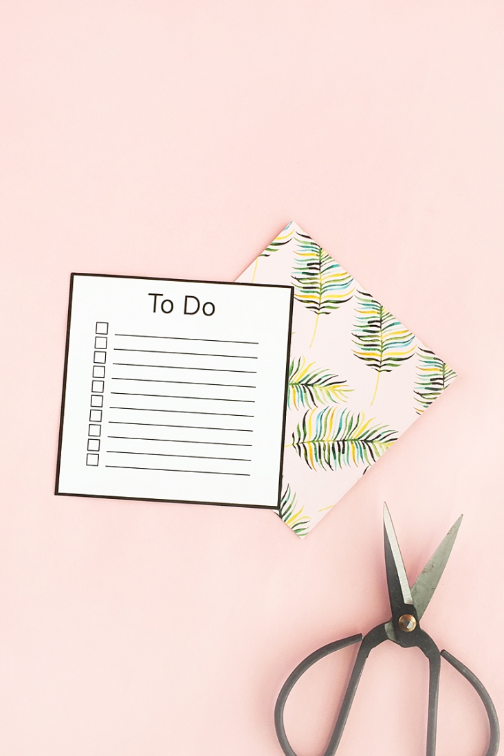 DIY To Do List Cards - Maritza Lisa: Click through to use this free printable (studio and PDF) to create your own patterned To Do List cards.