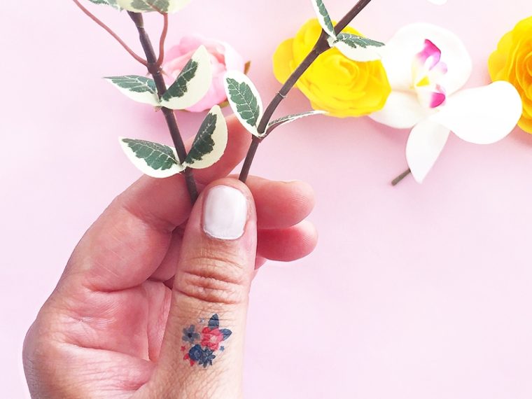 DIY Mini July 4th Floral Tattoos - Maritza Lisa - Celebrate July 4th with these mini floral temporary tattoos! Click through for this DIY and Crafts tutorial!