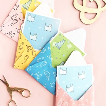 DIY Cat Patterned Stationery on Maritza Lisa - Love cats? Use these cat patterns to make your own stationery. Click through and I will show you how - DIY & Crafts