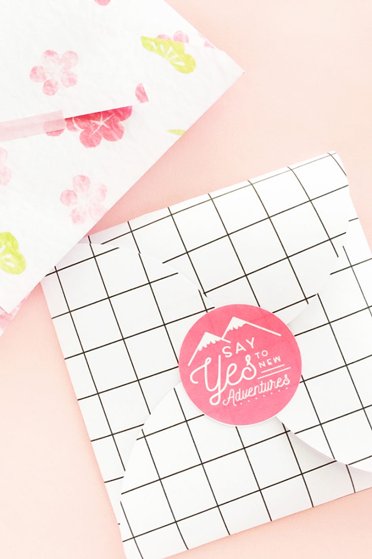 DIY Say Yes To New Adventures Envelope Seals - Maritza Lisa - Make your own envelope or package seals with sweet positivity. Click through for the tutorial!