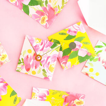 DIY Floral Patterned Envelope and Tag Set on The House of Wood - This week I am at the House of Wood sharing this free template and stationery tutorial!