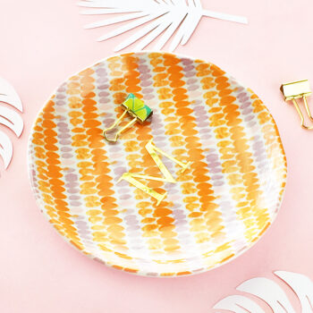 Anthropologie Hack - DIY Monogrammed Catch All on Maritza Lisa. Make this pretty personalized trinket dish with a canape dish and tattoo paper!