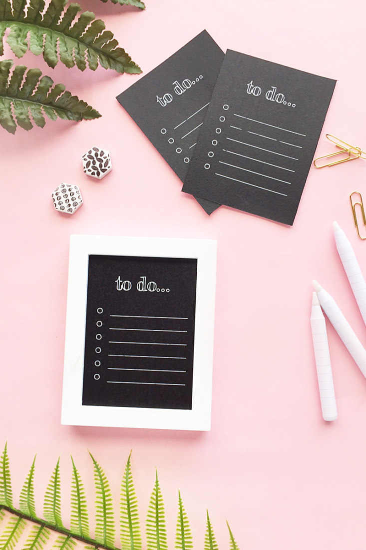 DIY Mini Framed Chalkboard To Do List - Head over to Maritza Lisa to check out Silhouette's September Mystery Box and what to make with it! #sponsored #SilhouetteAmerica