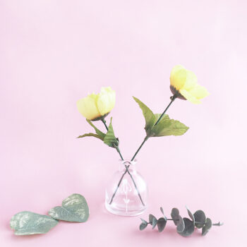 DIY Vase With A White Flower on Maritza Lisa - Use white printable temporary tattoo paper to decorate vases! Click through for the tutorial...