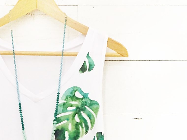 DIY Monstera Leaf Tank Top - Maritza Lisa: customize your style with this tropical leaf tank using iron on image transfer. Click through for the tutorial!