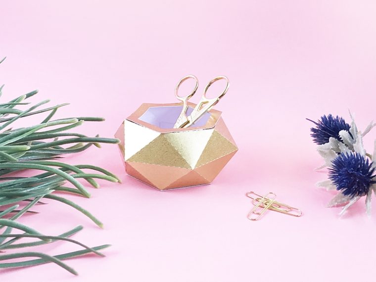 A Silhouette CAMEO tutorial for you to try - DIY Gold Paper Pots! This geometric gem is perfect as a desk accessory or for storing school supplies!