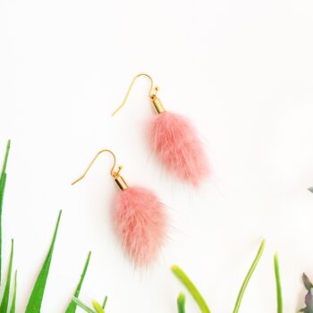 You can make these Easy DIY Earrings With Fur Tassels in a matter of minutes and wear them to your next party or event or give them as handmade gifts!