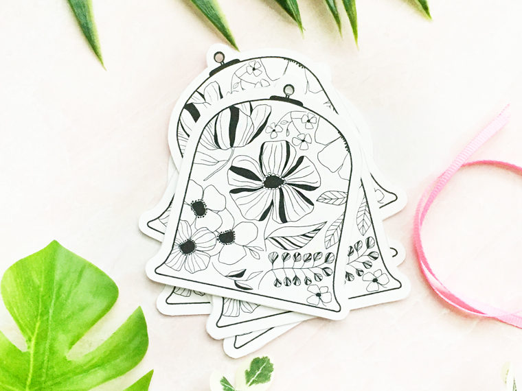 DIY Terrarium Gift Tags on Maritza Lisa - Make your own pretty floral gift tags with this download that you can print and color!