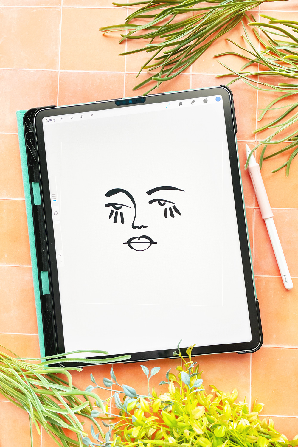DIY Abstract Face Ring Dish - Draw an abstract face on your iPad